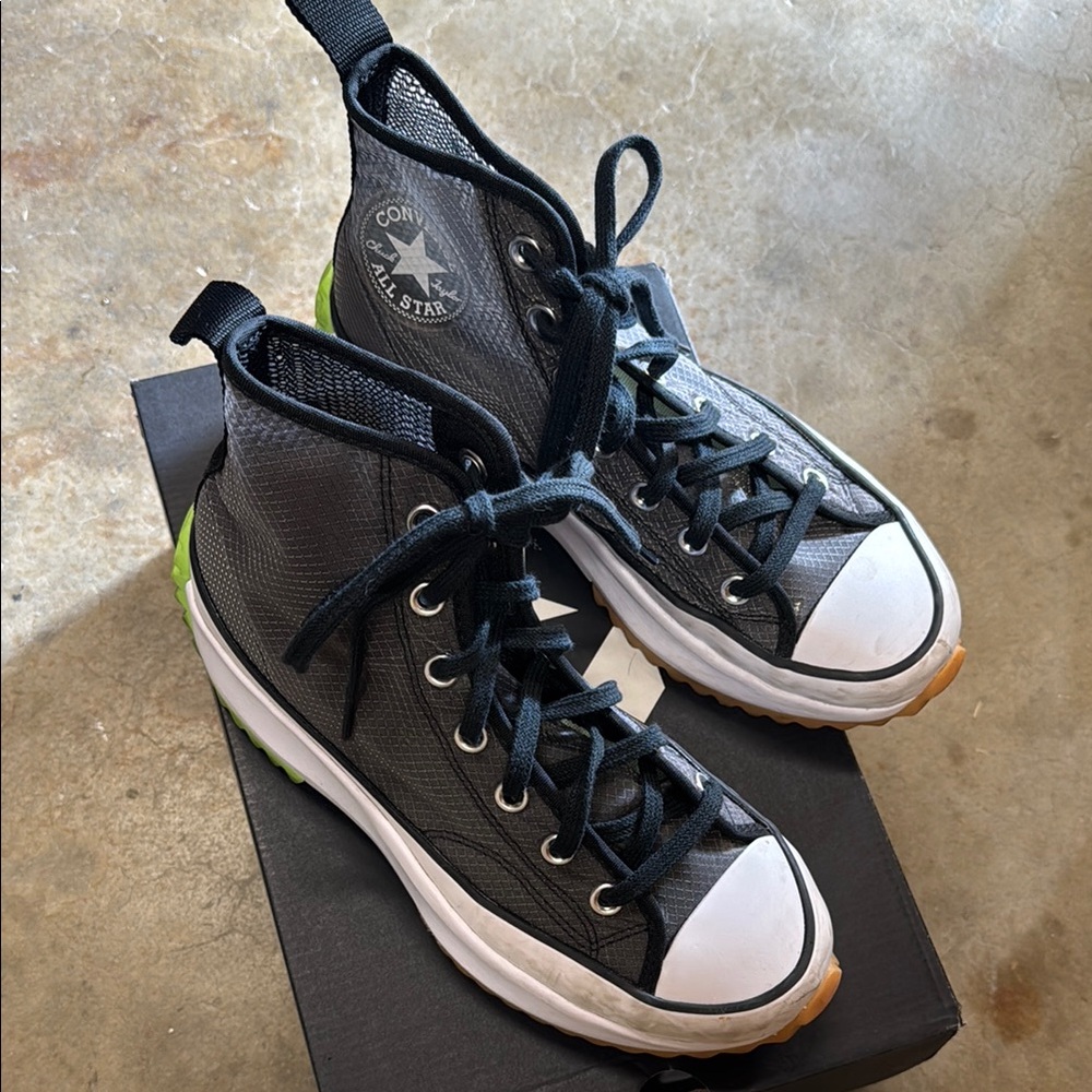 Converse Run Star Hike High-Top Sneakers - in black/white/ghost green M6 W7.5